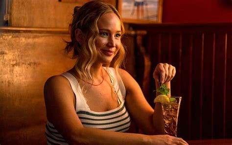 was jennifer lawrence naked in no hard feelings|Jennifer Lawrence On Her Hilarious Nude Scene In No Hard。